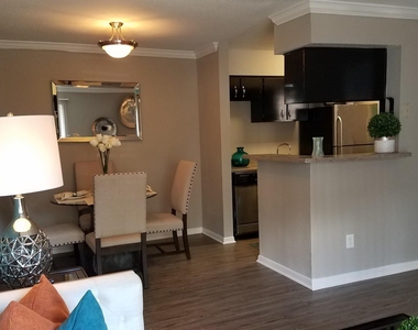 10250 Lands End Drive - Photo Thumbnail 8