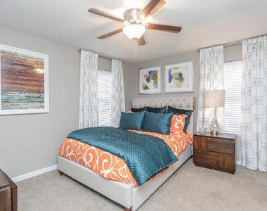 10250 Lands End Drive - Photo Thumbnail 14