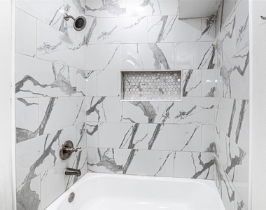 9711 Linkmeadow Lane - Photo Thumbnail 13