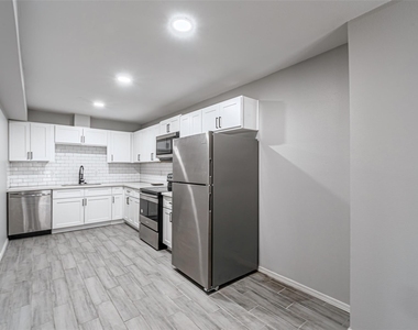 9711 Linkmeadow Lane - Photo Thumbnail 5