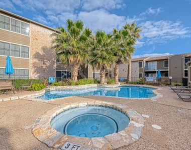 10250 Lands End Drive - Photo Thumbnail 26