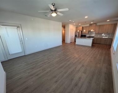 6000 Jones Road - Photo Thumbnail 4