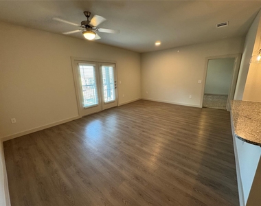 6000 Jones Road - Photo Thumbnail 7