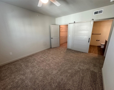 6000 Jones Road - Photo Thumbnail 6