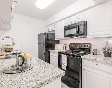 8162 Richmond Avenue - Photo Thumbnail 1