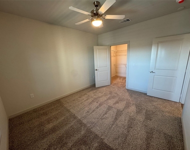6000 Jones Road - Photo Thumbnail 8