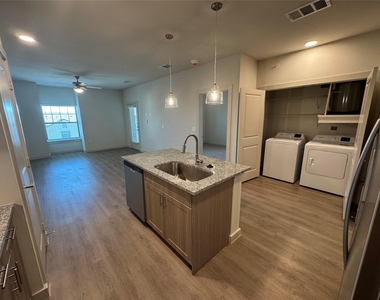 6000 Jones Road - Photo Thumbnail 10