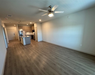 6000 Jones Road - Photo Thumbnail 9