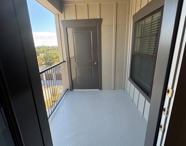 6000 Jones Road - Photo Thumbnail 22