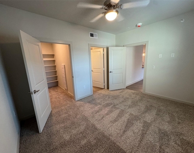 6000 Jones Road - Photo Thumbnail 13