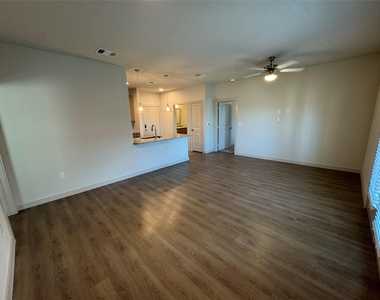 6000 Jones Road - Photo Thumbnail 5