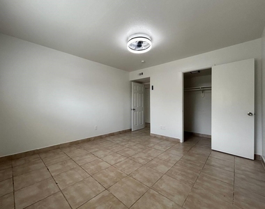 1010 S Wayside Drive - Photo Thumbnail 43