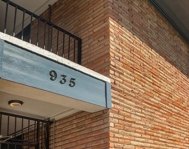 935 Byrne Street - Photo Thumbnail 22