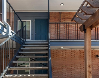 935 Byrne Street - Photo Thumbnail 24