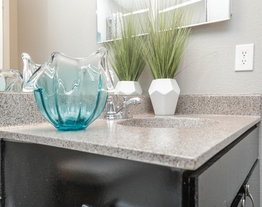 10250 Lands End Drive - Photo Thumbnail 17