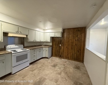 457 Madison Avenue - Photo Thumbnail 2