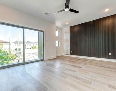 5638 Dolores Street - Photo Thumbnail 25