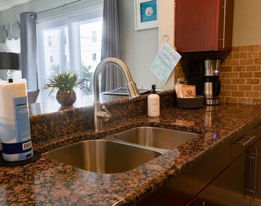 185 Brightwater Drive - Photo Thumbnail 7
