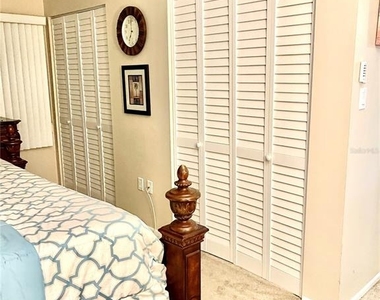 4650 Cove Circle - Photo Thumbnail 21