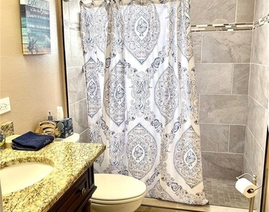 4650 Cove Circle - Photo Thumbnail 32