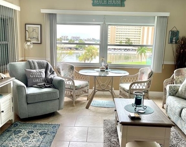4650 Cove Circle - Photo Thumbnail 12