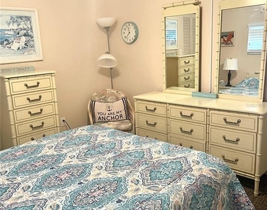 4650 Cove Circle - Photo Thumbnail 29