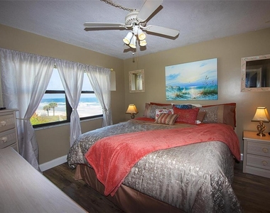 1571 S Atlantic Avenue - Photo Thumbnail 5