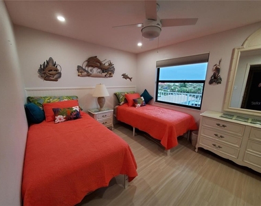 1571 S Atlantic Avenue - Photo Thumbnail 9