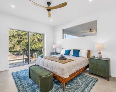 2305 Temple Street - Photo Thumbnail 42