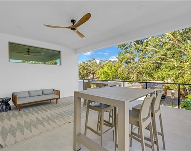 2305 Temple Street - Photo Thumbnail 51