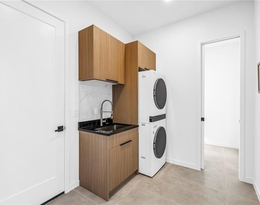 2305 Temple Street - Photo Thumbnail 27