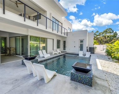 2305 Temple Street - Photo Thumbnail 63