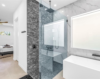 2305 Temple Street - Photo Thumbnail 25