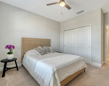 13604 Messina Loop - Photo Thumbnail 24
