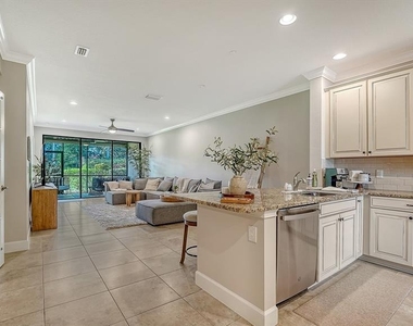 13604 Messina Loop - Photo Thumbnail 5