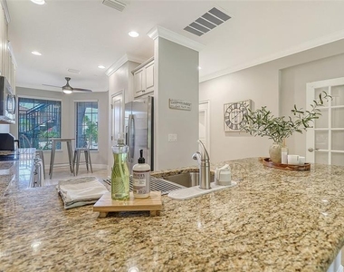 13604 Messina Loop - Photo Thumbnail 7