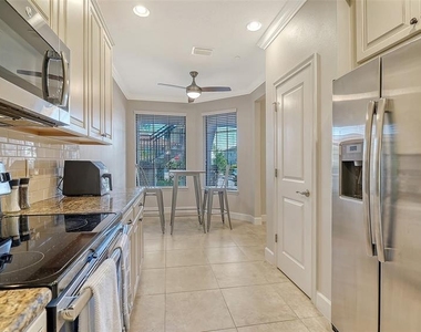 13604 Messina Loop - Photo Thumbnail 10