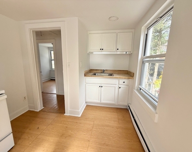 261 Hillside Avenue - Photo Thumbnail 6