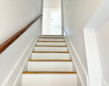 261 Hillside Avenue - Photo Thumbnail 3