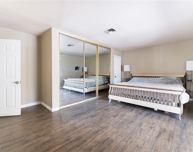 724 N Fogg Street - Photo Thumbnail 23