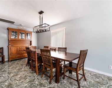 724 N Fogg Street - Photo Thumbnail 12