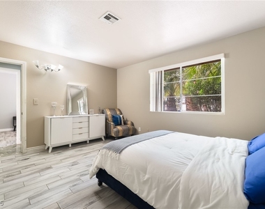 724 N Fogg Street - Photo Thumbnail 28