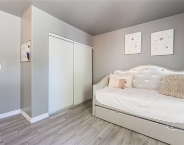724 N Fogg Street - Photo Thumbnail 32