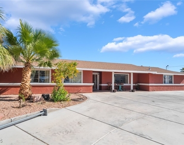 724 N Fogg Street - Photo Thumbnail 6