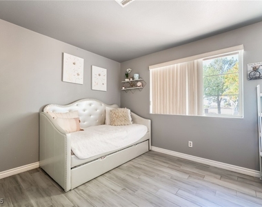 724 N Fogg Street - Photo Thumbnail 31