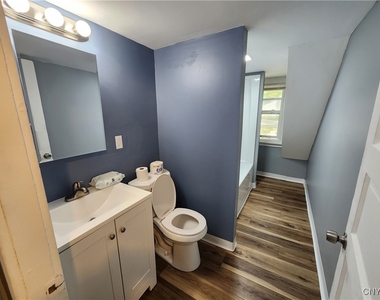 927 State Street - Photo Thumbnail 7