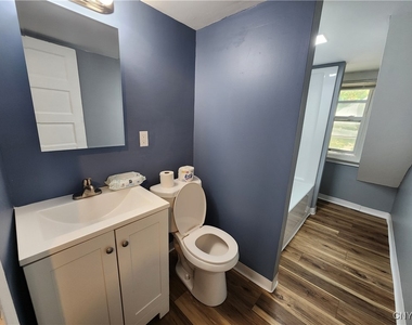 927 State Street - Photo Thumbnail 8