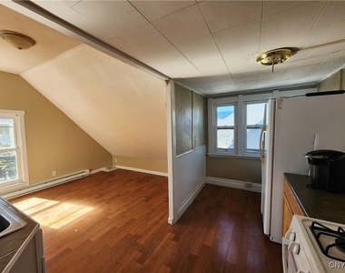 927 State Street - Photo Thumbnail 1