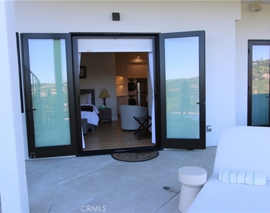 1515 Tahiti Avenue - Photo Thumbnail 21