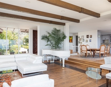1401 Emerald Bay - Photo Thumbnail 3